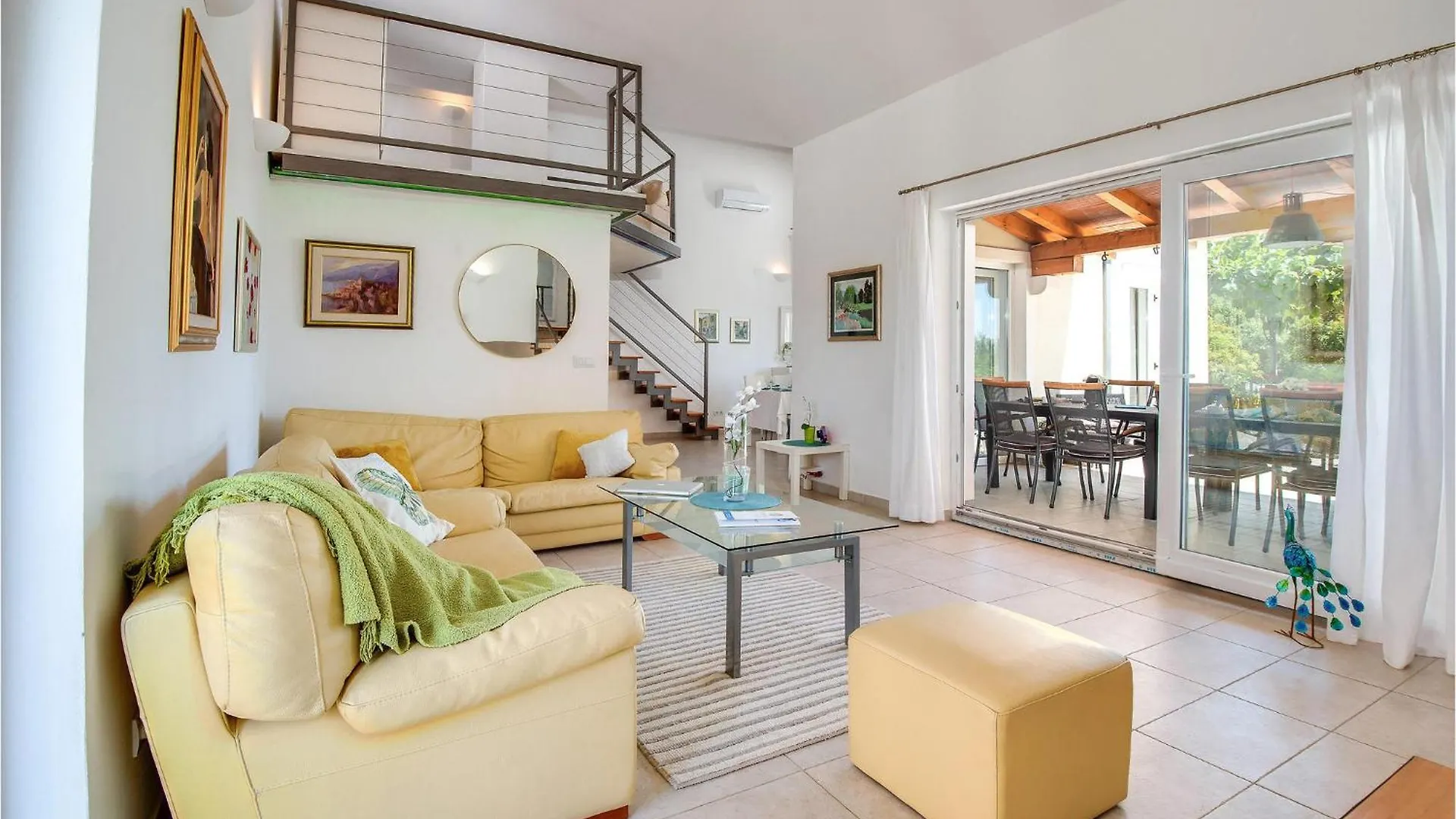 Amazing Home In Linardici With Wifi Holiday home
