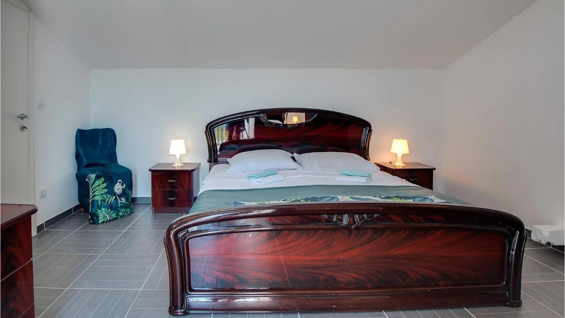Amazing Home In Linardici With Wifi Holiday home