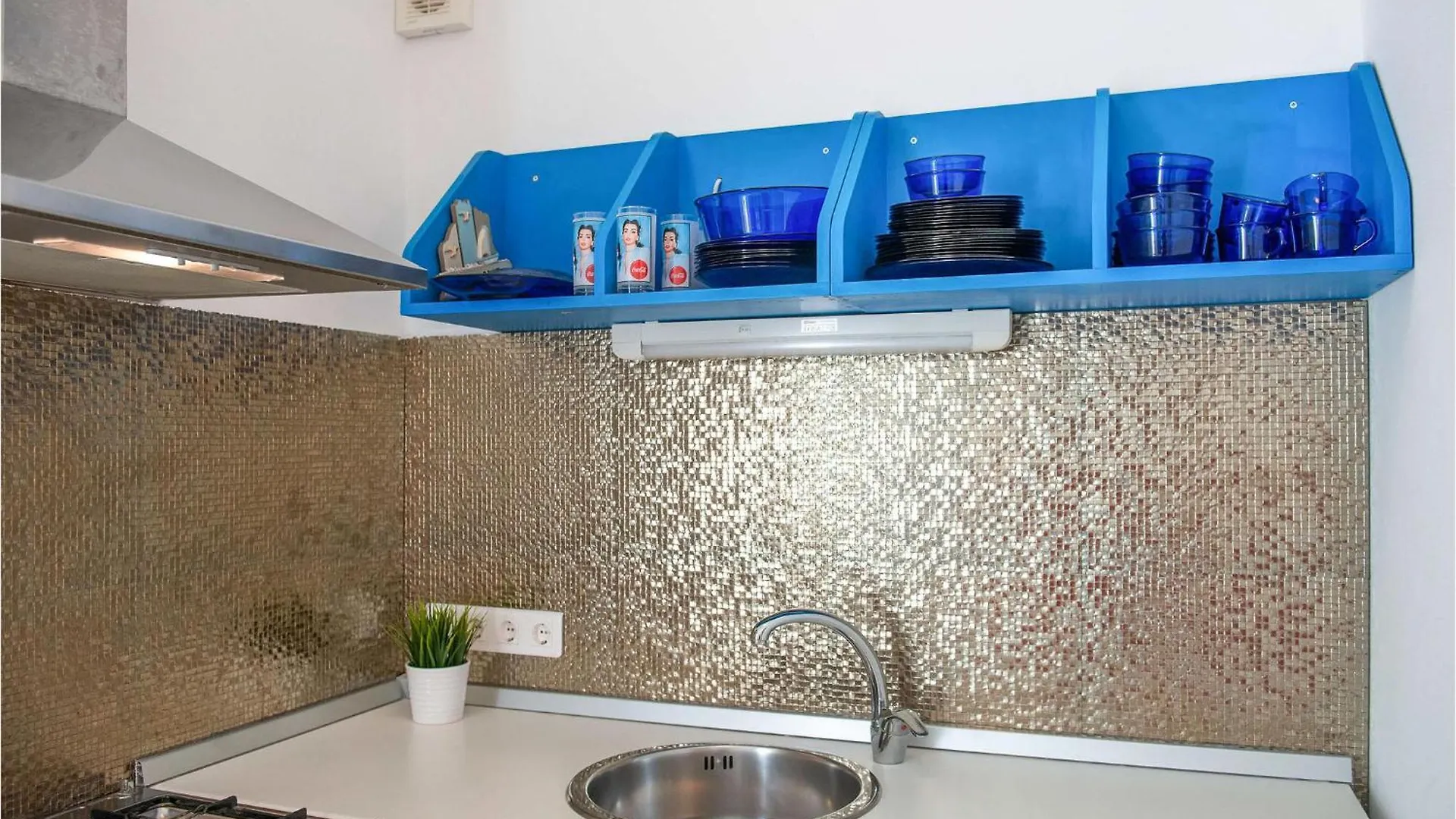 Amazing Home In Linardici With Wifi