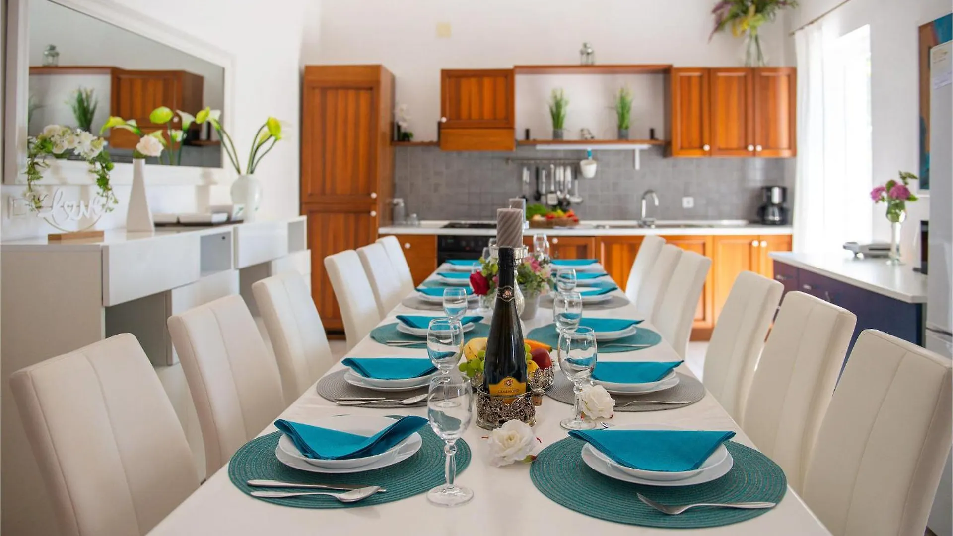 Amazing Home In Linardici With Wifi 0*,  Croatia